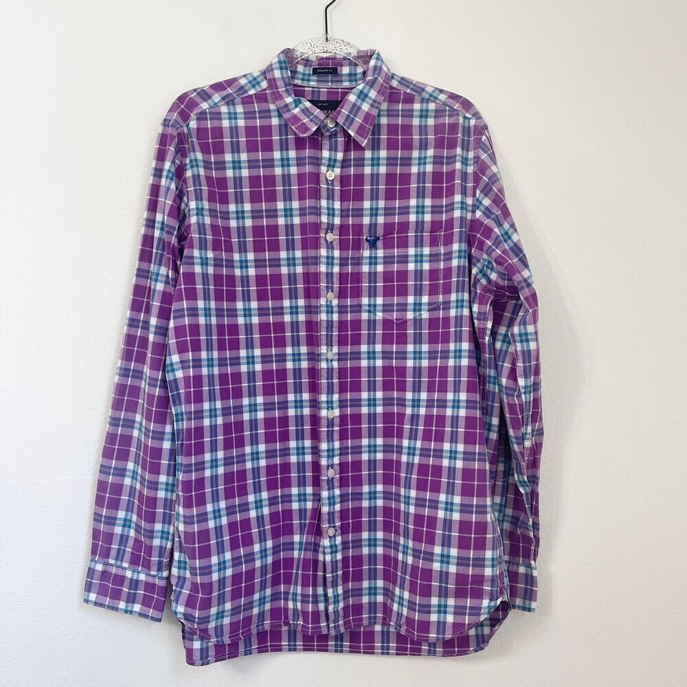 American Eagle outfitters Plaid Athletic Fit Long Sleeve Shirt. Size L